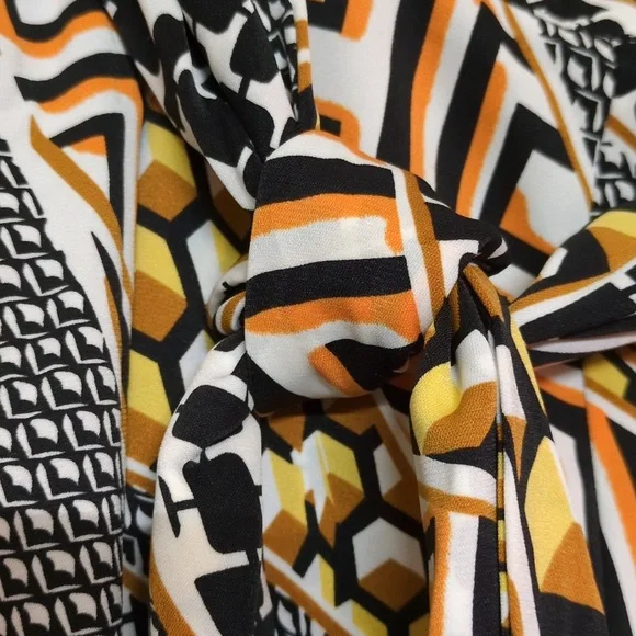 Gracia Gorgeous Black, Gold, and Cream Patterned Maxi Skort Size Small - Picture 5 of 10